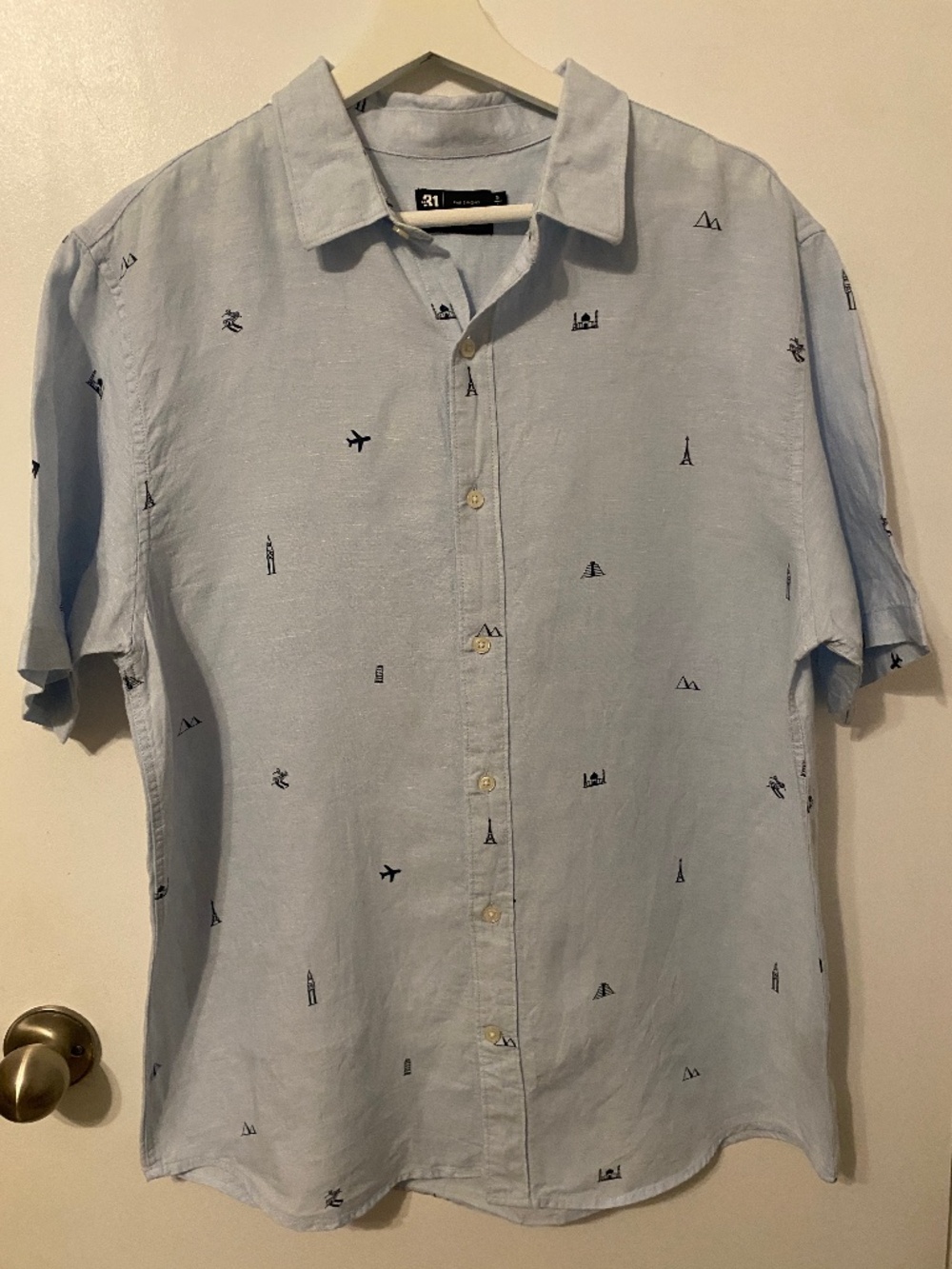Le 31 Par Simons LINEN "Wonders of the World" travel-themed blue button-down L